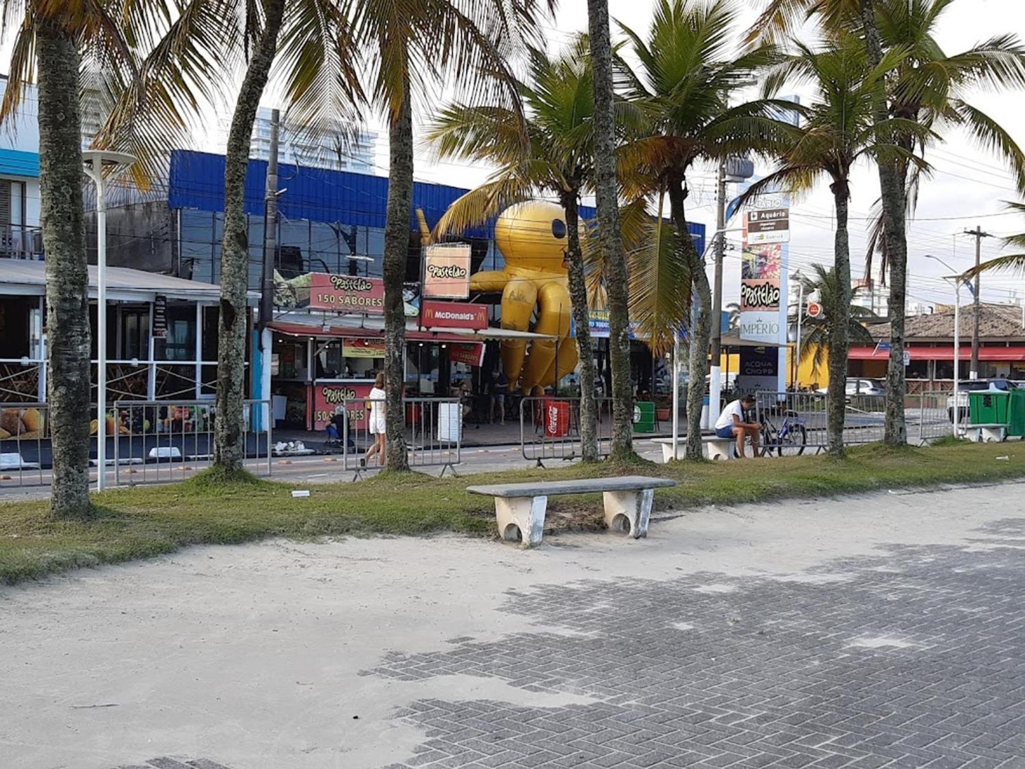 Biwa Condominio Cm Piscina, 1Garagem, Wi-Fi 300 Mega, Central De Vigilancia Remota , Centro Do Guaruja Proximo A Praia E Comercio, Horarios Check-In E Check-Out Flexiveis Екстер'єр фото
